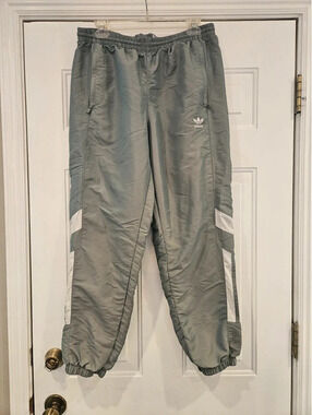 Adidas Rekive woven track pants IB8701 mens large athletic 2022 sports